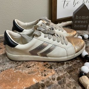 Dolce Vita casual sneakers